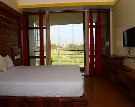 Mak Hotel